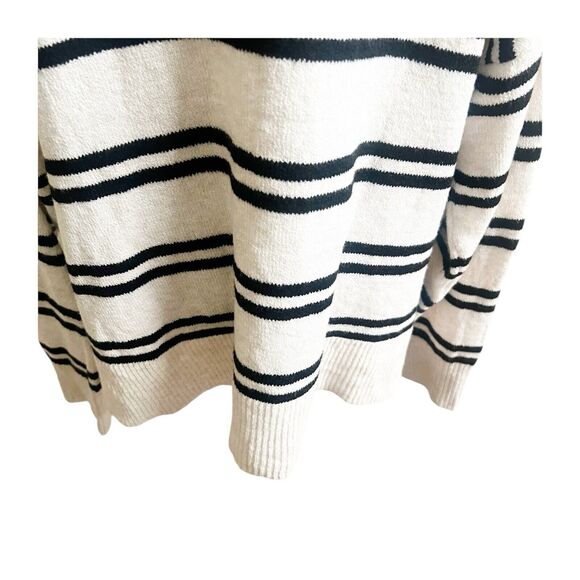 a.n.a Sweater Size 1X Classic Striped V-Neck Pullover Women's NWT Ivory Black - Picture 11 of 15